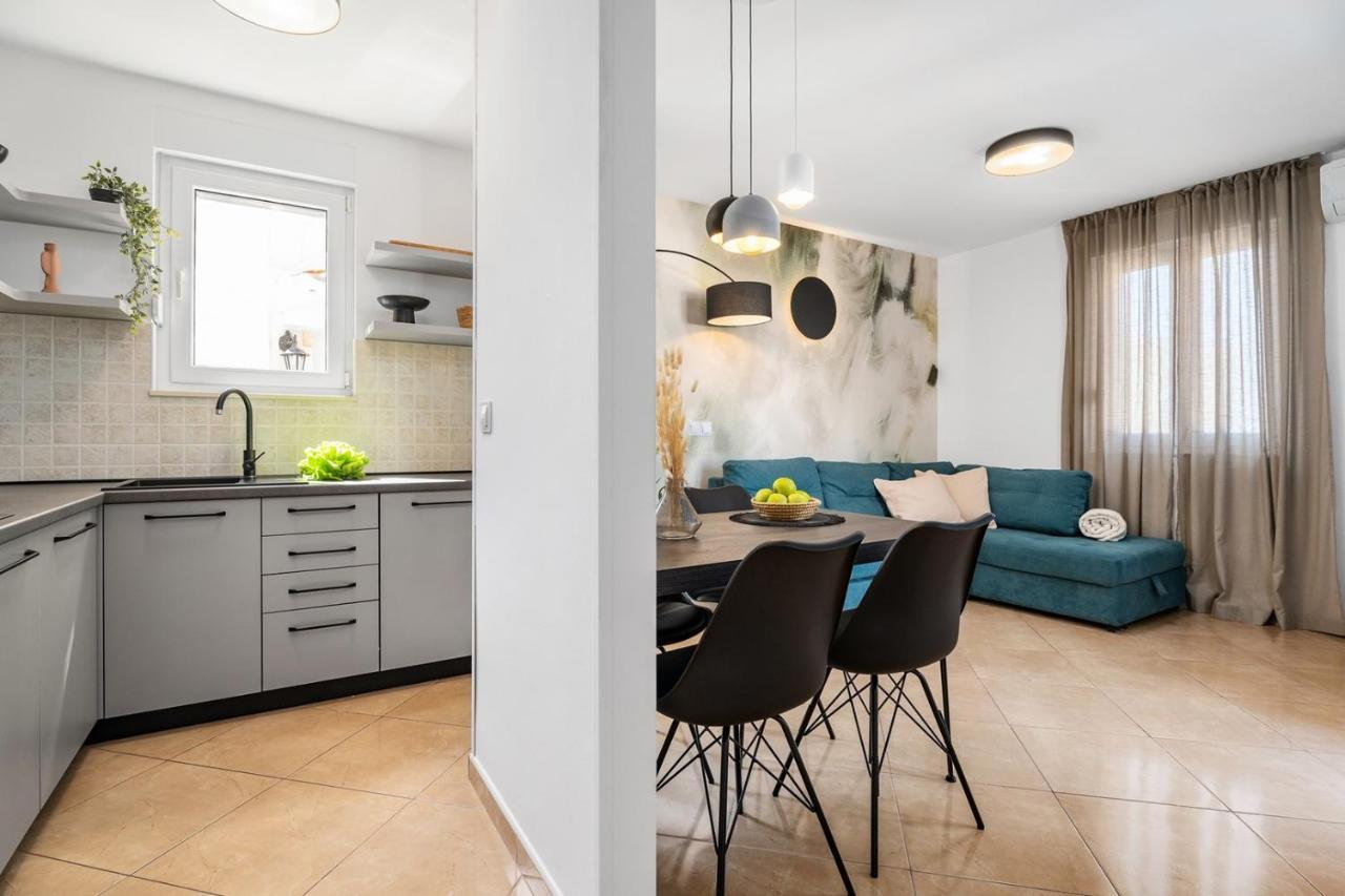 Villa Lux Promajna Εξωτερικό φωτογραφία